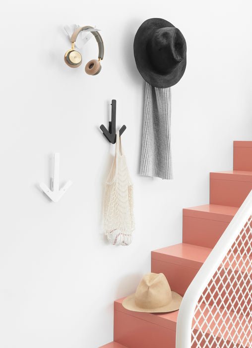 Arrow Hanger - Design House Stockholm Hooks, Racks & Coat Stands - Black - HORNE
