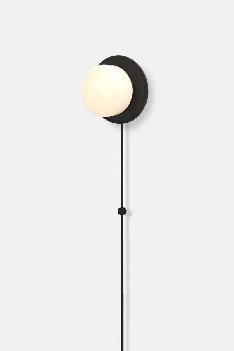 Pastille 1 Disc Corded - Droplet - RBW Lighting - Matte White - 2700K (warm white) - Corded Plug - in (Back) / 120V Input - HORNE