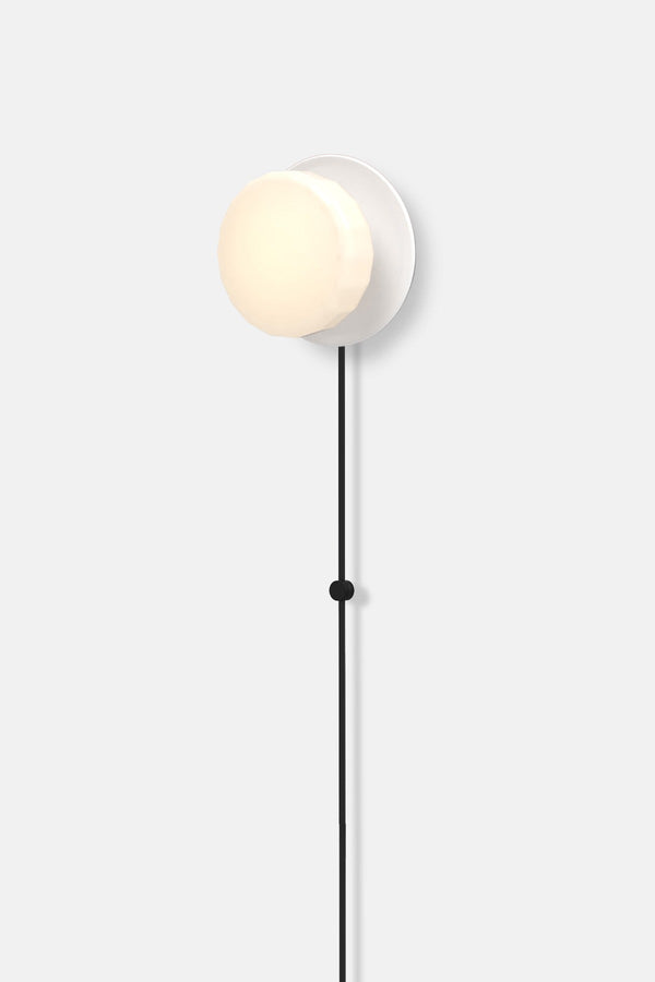 Pastille 1 Disc Corded - Faceted - RBW Lighting - Matte White - 2700K (warm white) - Corded Plug - in (Bottom) / 120V Input - HORNE