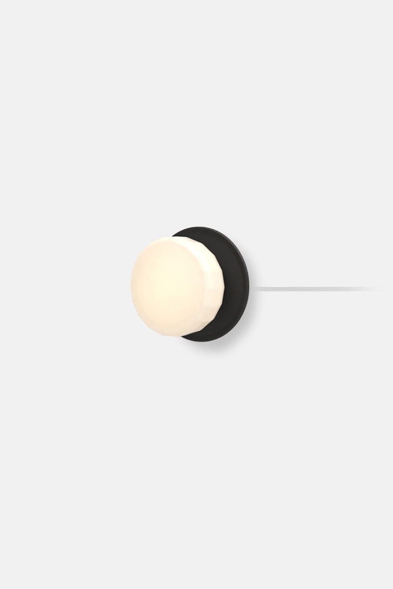 Pastille 1 Disc Corded - Faceted - RBW Lighting - Matte White - 2700K (warm white) - Corded Plug - in (Back) / 120V Input - HORNE