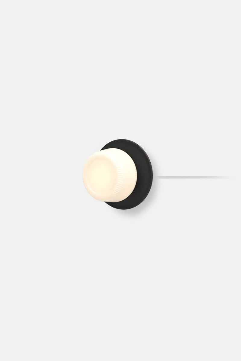 Pastille 1 Disc Corded - Ribbed - RBW Lighting - Matte White - 2700K (warm white) - Corded Plug - in (Back) / 120V Input - HORNE