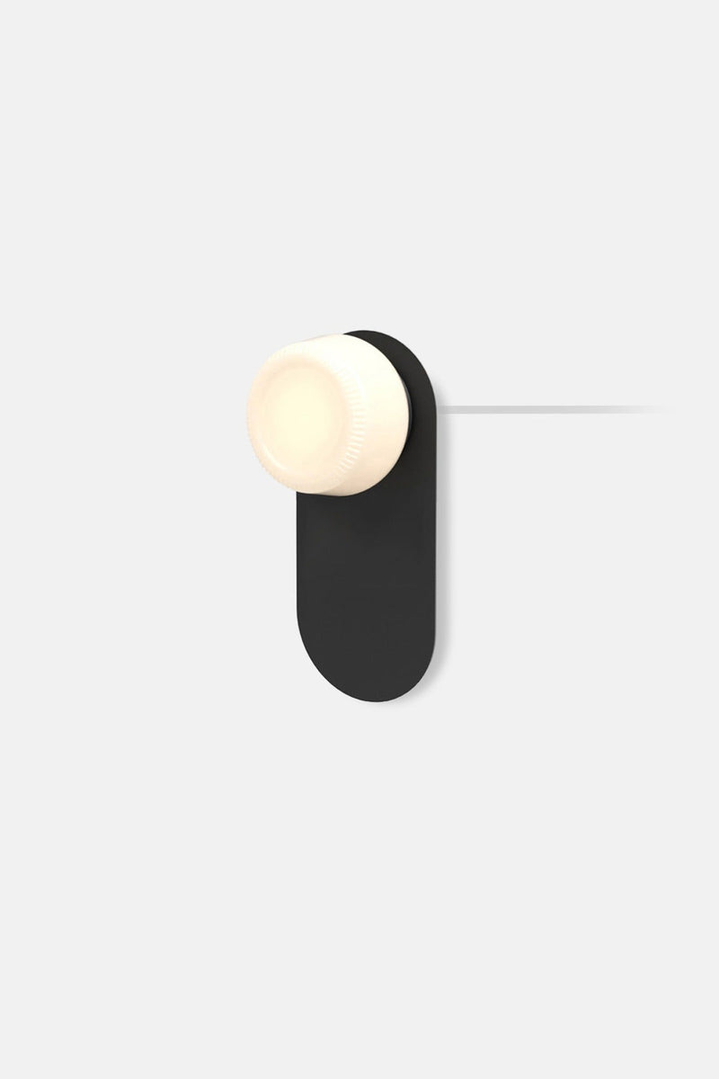 Pastille 1 Wayfind Corded - Ribbed - RBW Lighting - Matte White - 2700K (warm white) - Corded Plug - in (Back) / 120V Input - HORNE