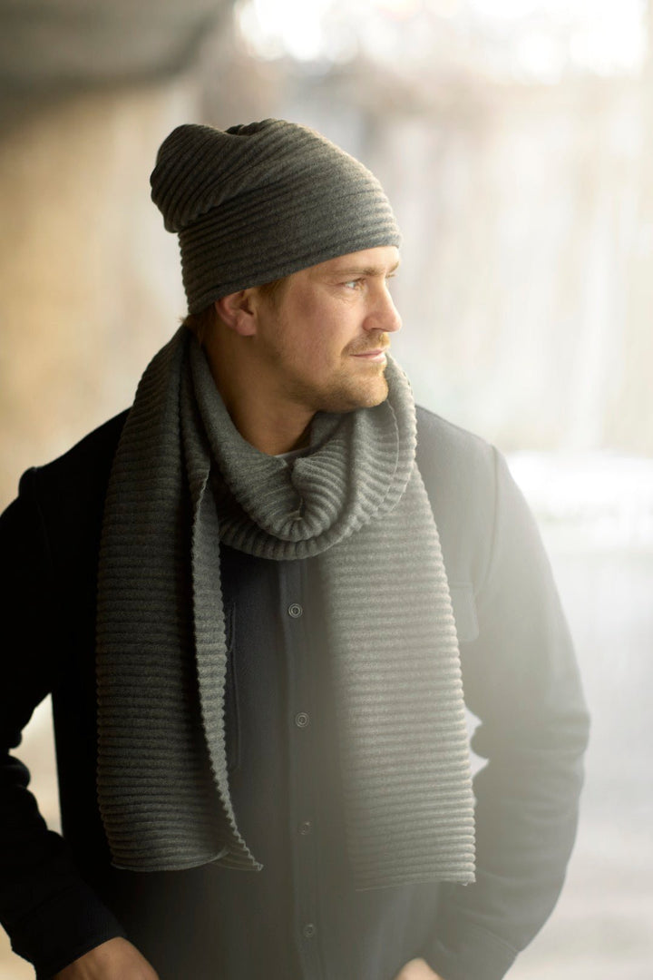 Pleece Beanie - Design House Stockholm - Dark Grey - HORNE