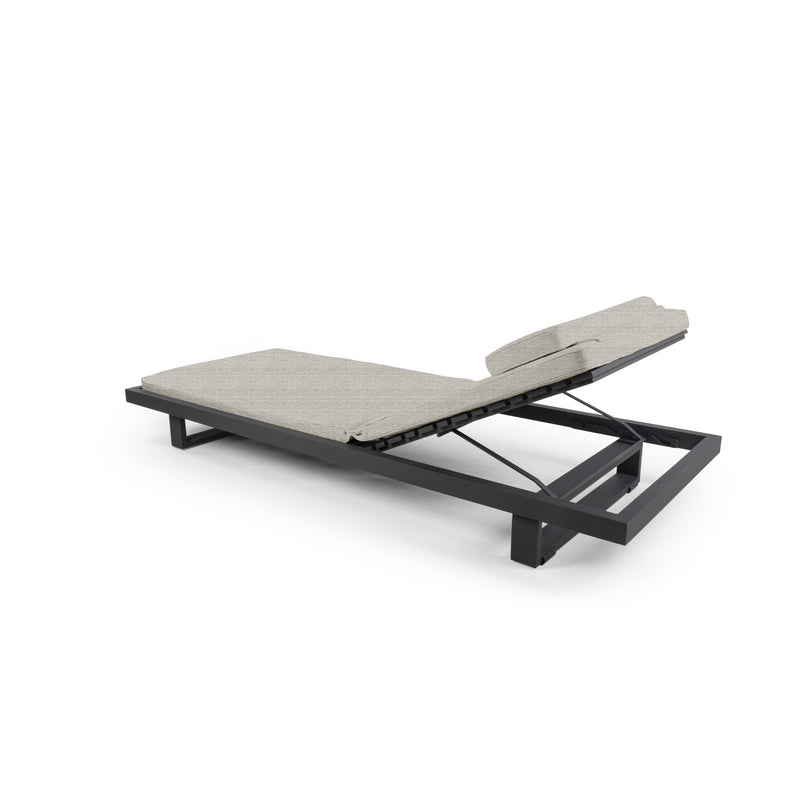 Ravello Sun Lounger - BETACO Chairs - Black Aluminum / Teak - HORNE