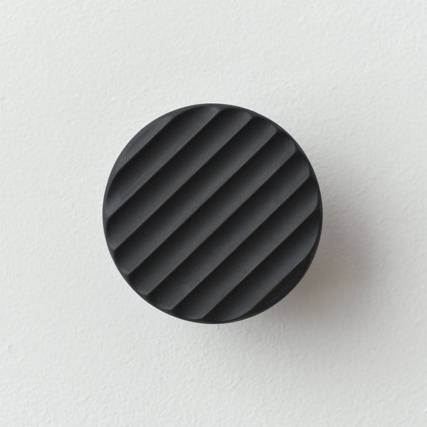Sequence coat hook - Fluted - Misewell modern furniture - Black - HORNE