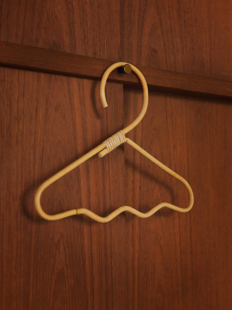 Wavi Clothes Hangers - Set of 3 - Ferm Living Serveware - HORNE