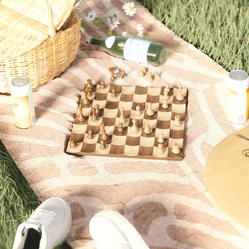 Wobble Chess Set - Umbra - HORNE