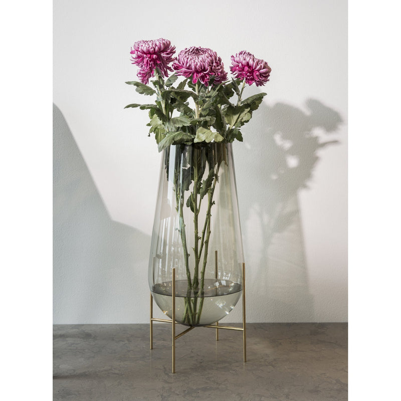 Echasse Vase - Audo Copenhagen - Vases - Small - Smoke/Brushed Brass - HORNE