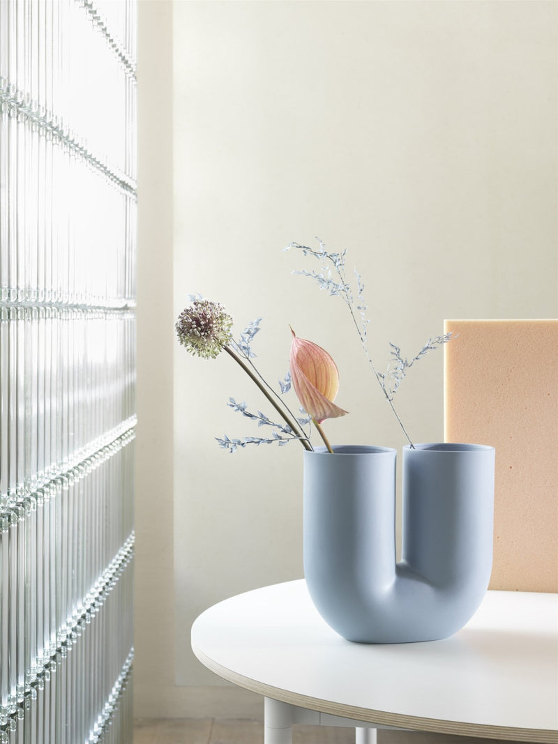 Kink Vase - Muuto - Vases - Dusty Lilac - HORNE
