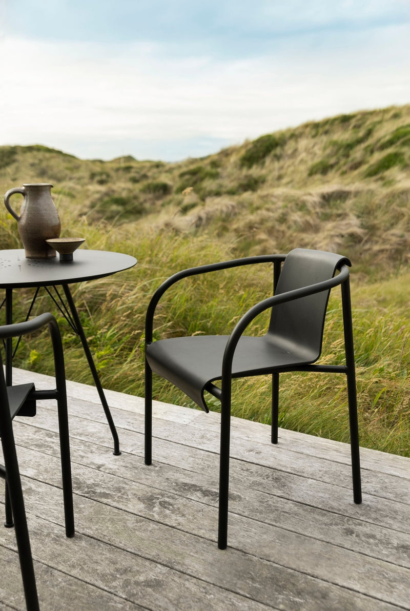 NAMI Outdoor Dining Chair w/Armrests - HOUE - Outdoor Furniture - Black - HORNE