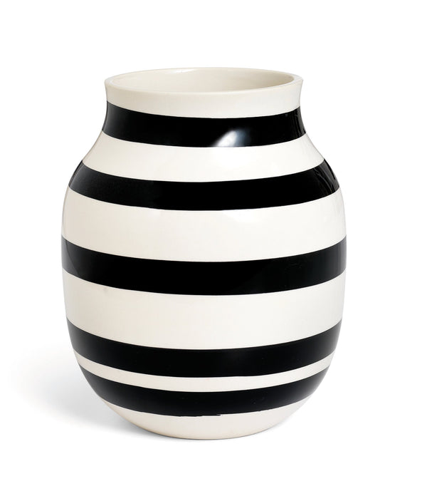Omaggio Vase - Black - Kähler - Vases - 6.3"Ø - HORNE