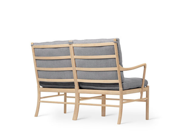 OW149 - 2 Colonial Sofa - Carl Hansen & Son - Sofas - HORNE