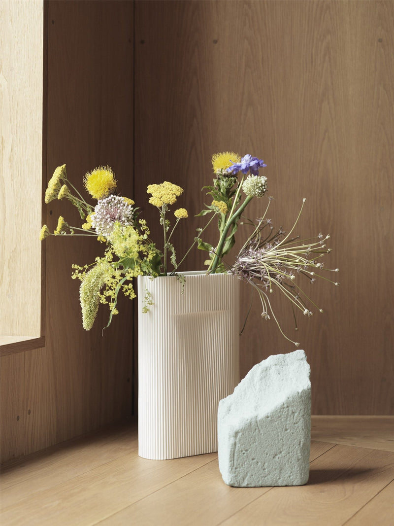 Ridge Vase - Muuto Vases - Small - Beige - HORNE