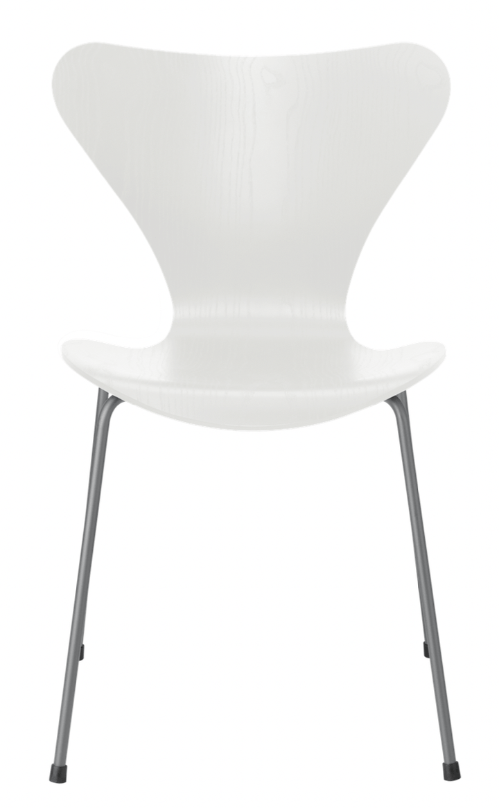 Series 7 - Colored Ash - Fritz Hansen - Chairs - White - Silver Grey - HORNE