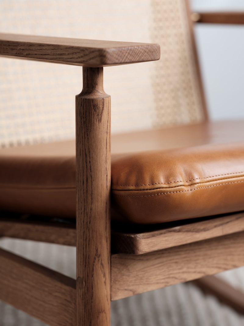 Swing Lounge Chair - Warm Nordic - Chairs - Nevada 0500/ Oak - HORNE