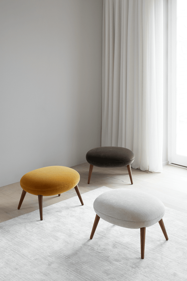Swoon Ottoman - Oiled Oak - Fredericia - Stools + Benches + Ottomans - HORNE